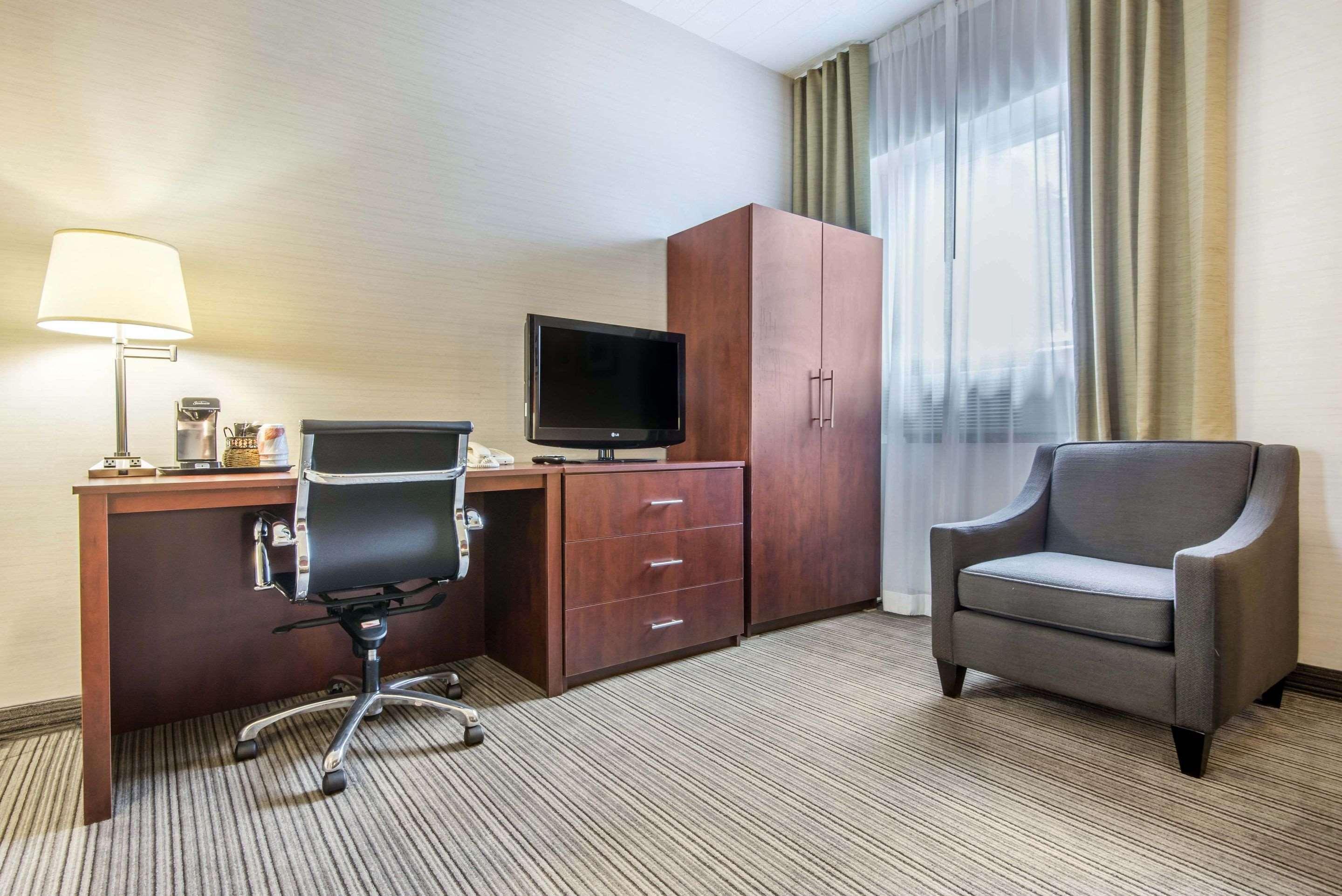 Comfort Inn & Suites Collingwood Eksteriør billede