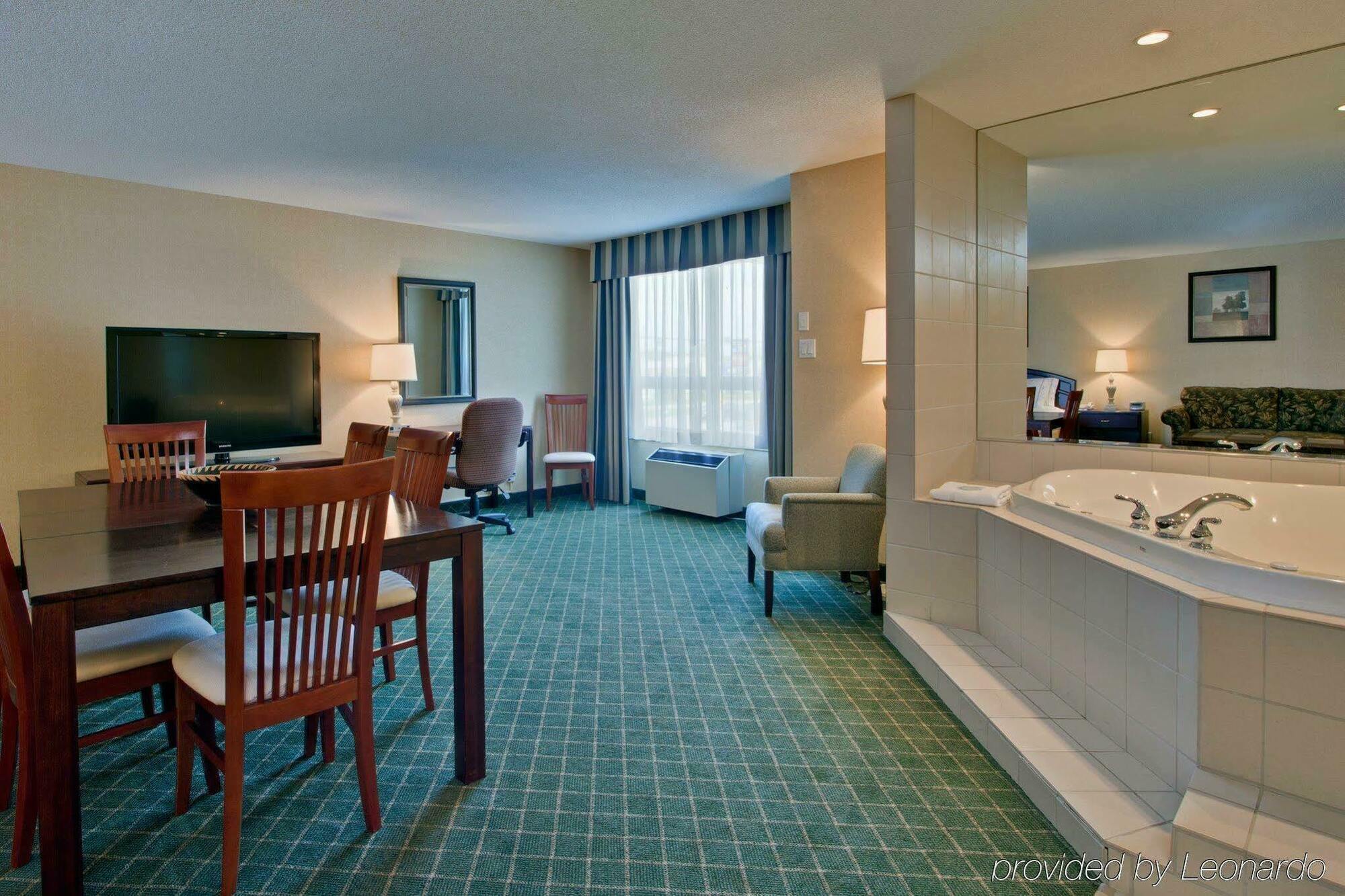 Comfort Inn & Suites Collingwood Eksteriør billede